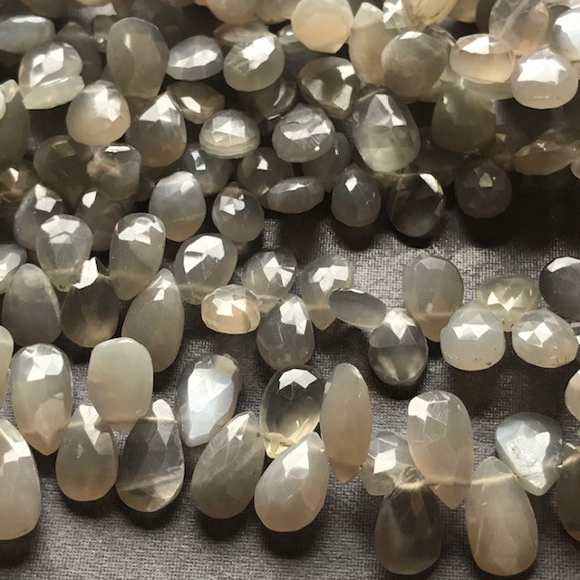 Moonstone, Grey, Pear, 7 mm