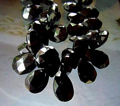 Spinel, Black, Pear